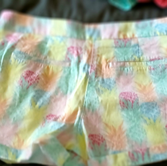 BOGO FREE Cynthia Rowley Women's Colorful Printed Shorts Size 4 NWOT - Picture 4 of 5